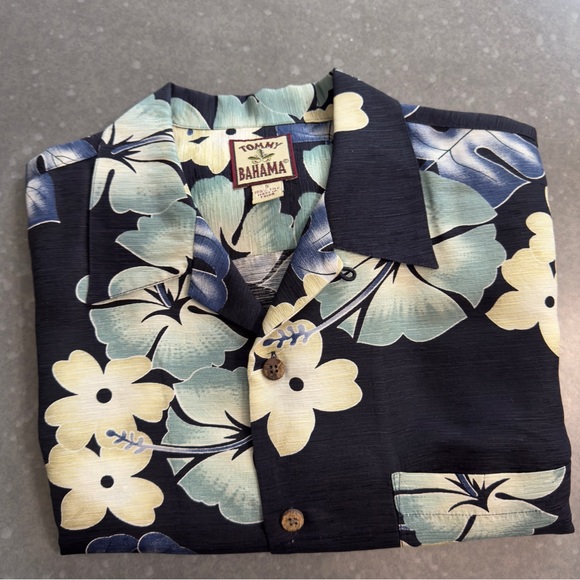Tommy Bahama Vintage Silk Men’s Shirt - Picture 3 of 10